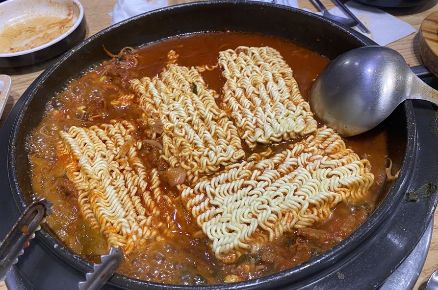 남노명가라면