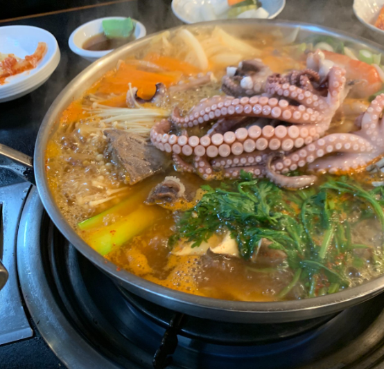 낙지얼큰전골