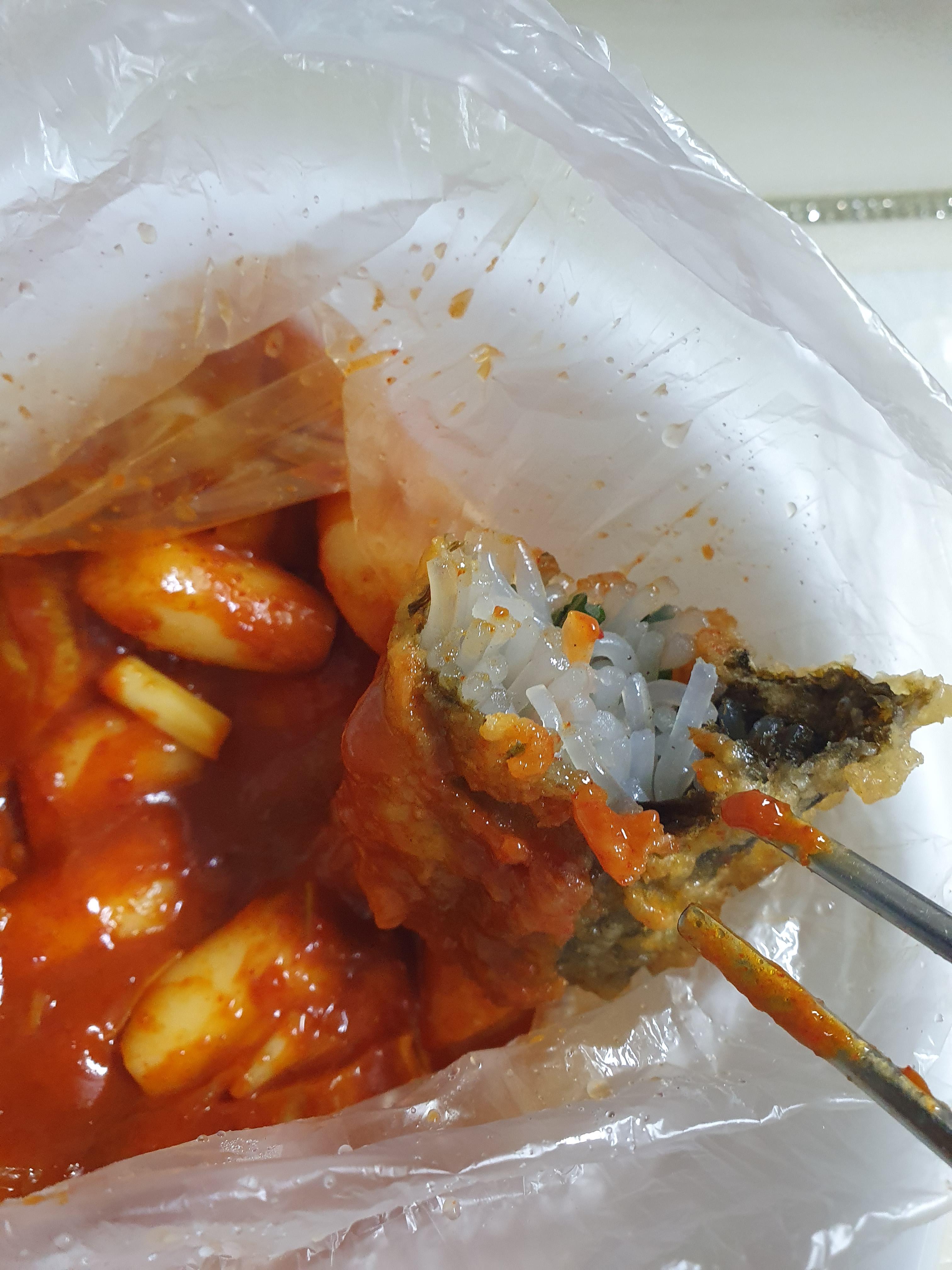 두툼해서 먹는맛이 나는 김말이 튀김