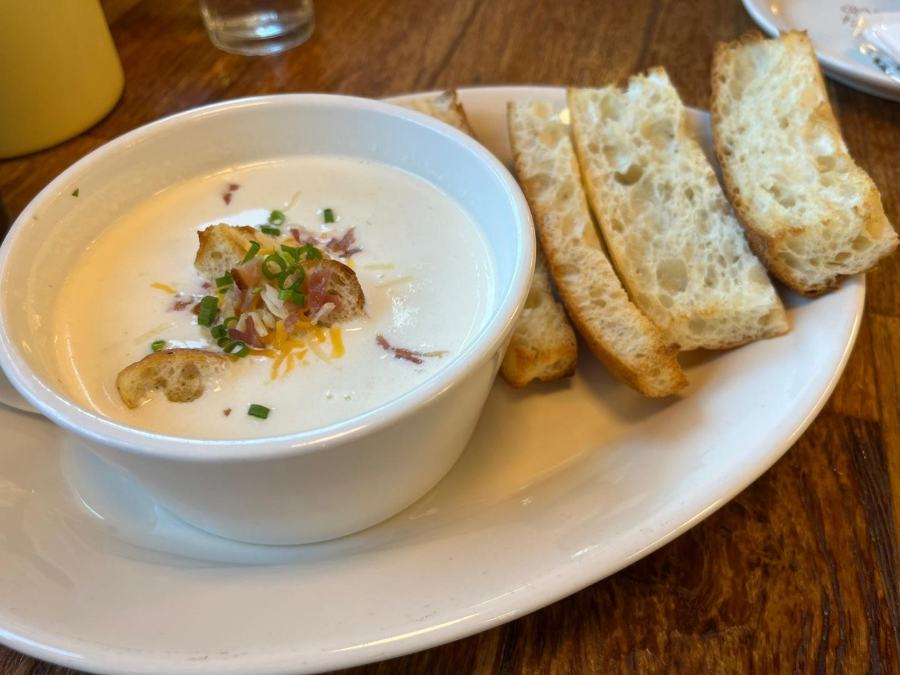 세종시 보람동 올리부스 꼼파뇨 감자수프