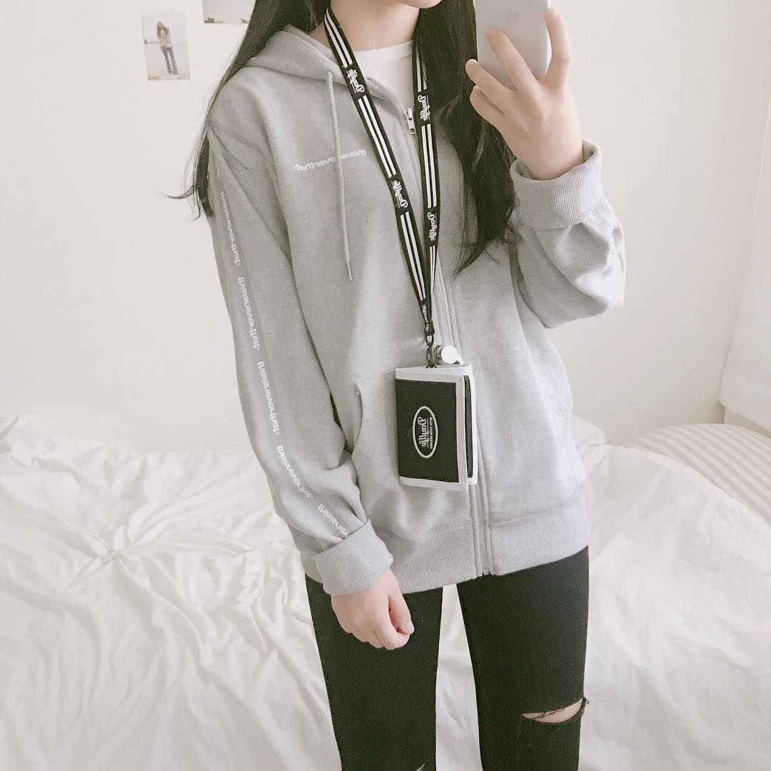여성스러우면서도 귀여운 여자패션