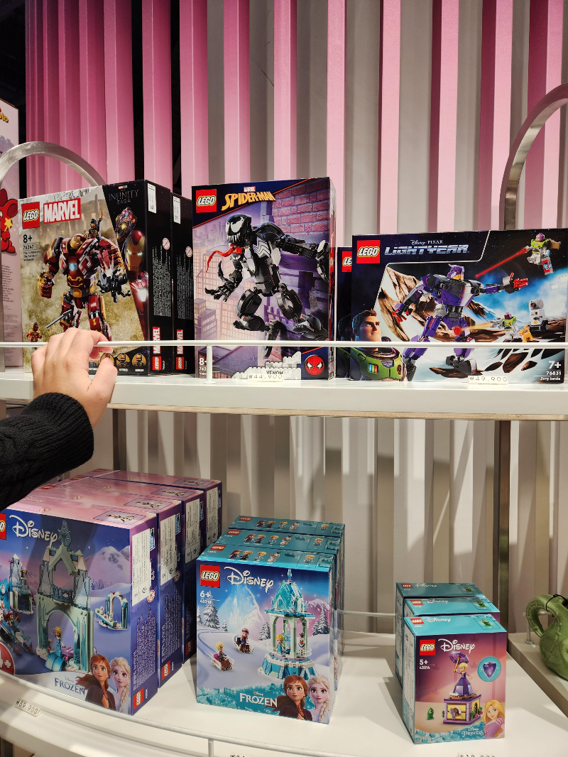 김포현대프리미엄아울렛 디즈니스토어 레고