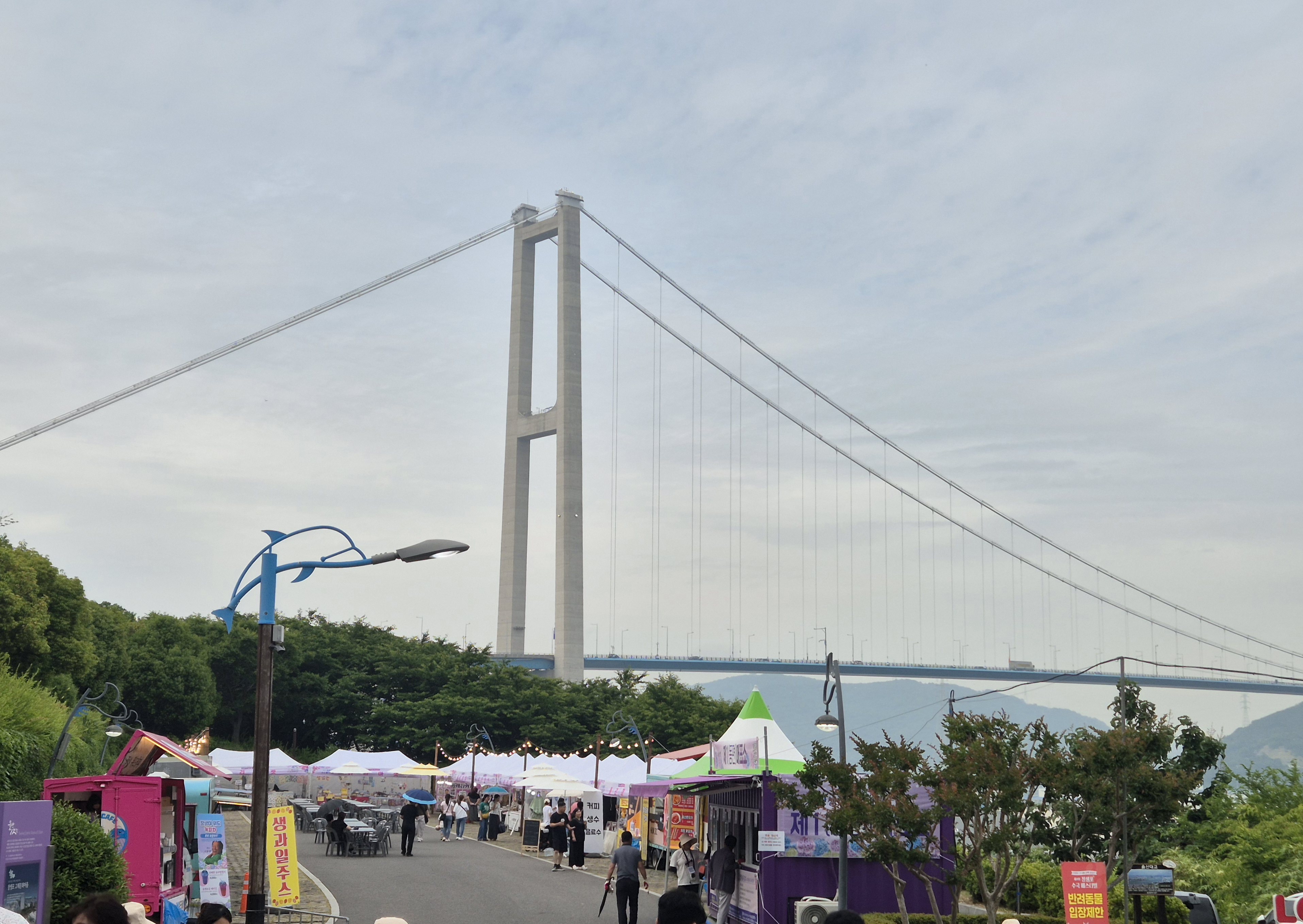 #장생포수국축제 
#울산수국축제 
#고래문화마을 
#울산장생포가볼만한곳 
#장생포포토존 
#고래광장수국길 
#오색수국정원 
#수국축제개화상황2025 
#수국사랑상품권사용처 
#울산6월축제 
#장생포여행코스 
#울산플리마켓체험 
#울산데이트코스 
#울산여행추천 
#장생포주차정보,
플리마켓