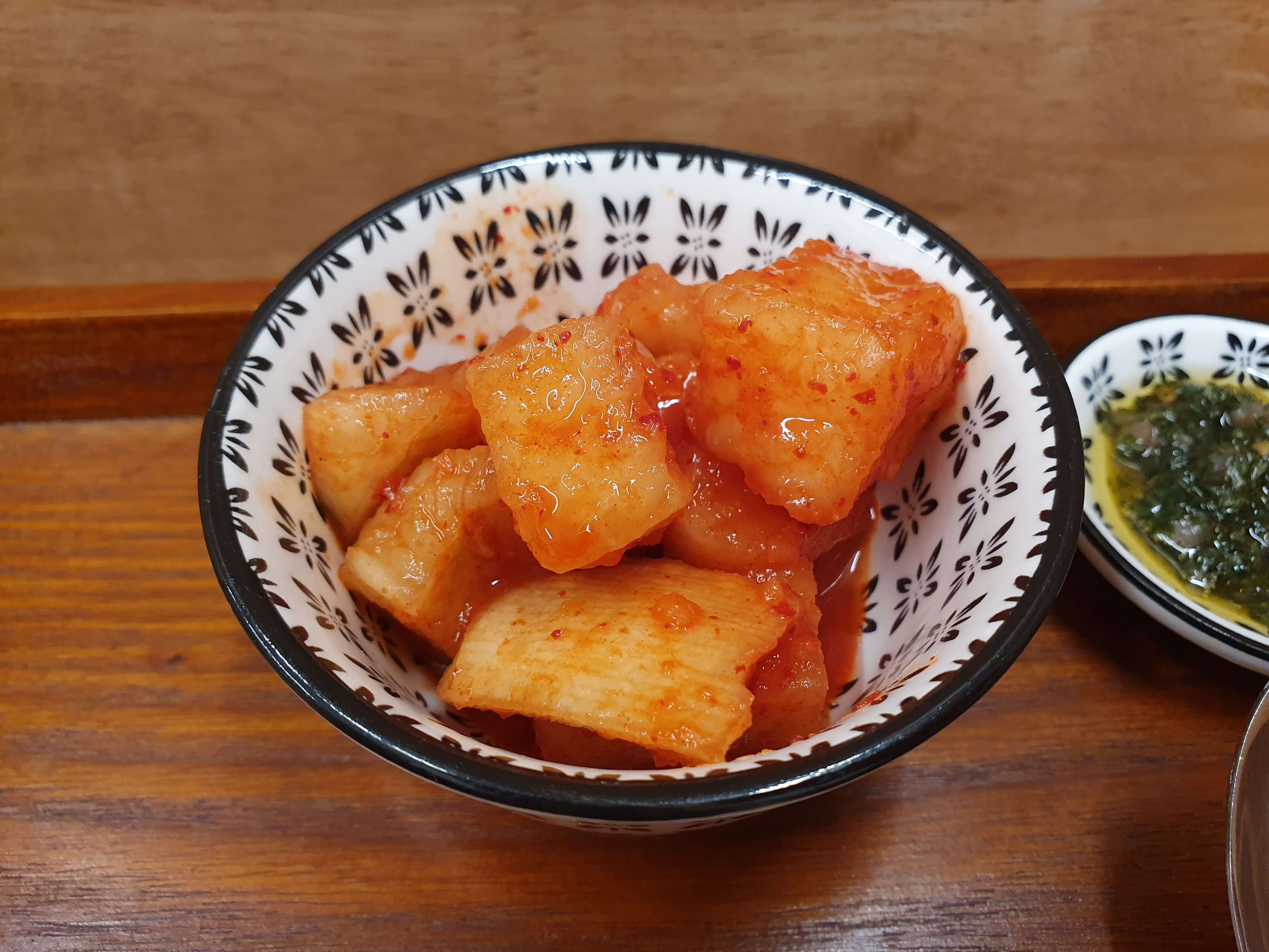 사직동 맛집 카츠무이 깍두기