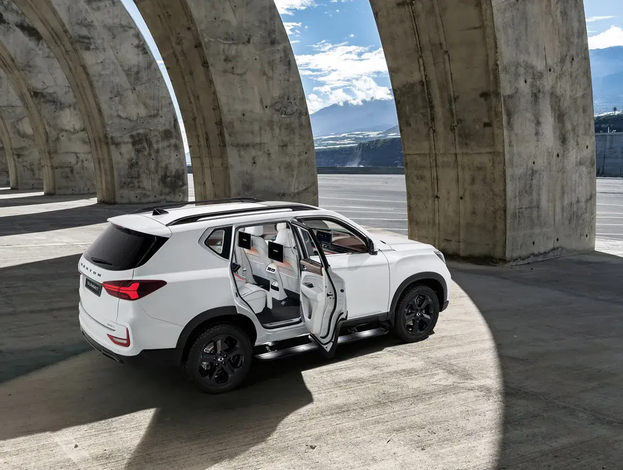 KGM 렉스턴 자동차 이미지