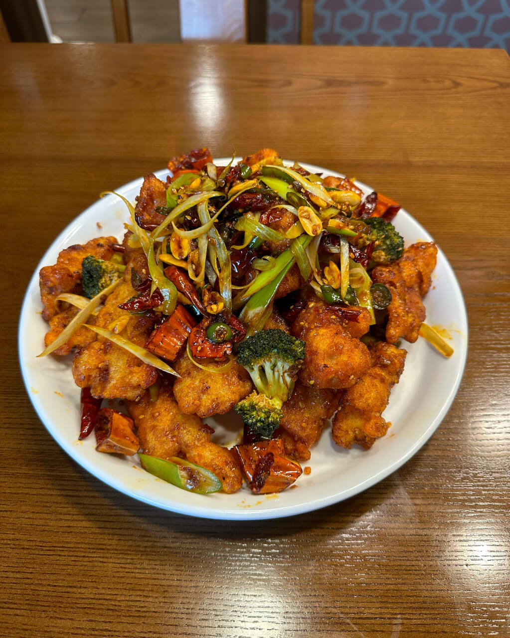 오늘N 2511회 격파 중식로드 서울 용산 중식 맛집 짬뽕 국물에 달걀볶음밥을 말아 먹는 이색 국밥 중화 국밥 및 갈릭빈 새우 맛집 중화객잔 수