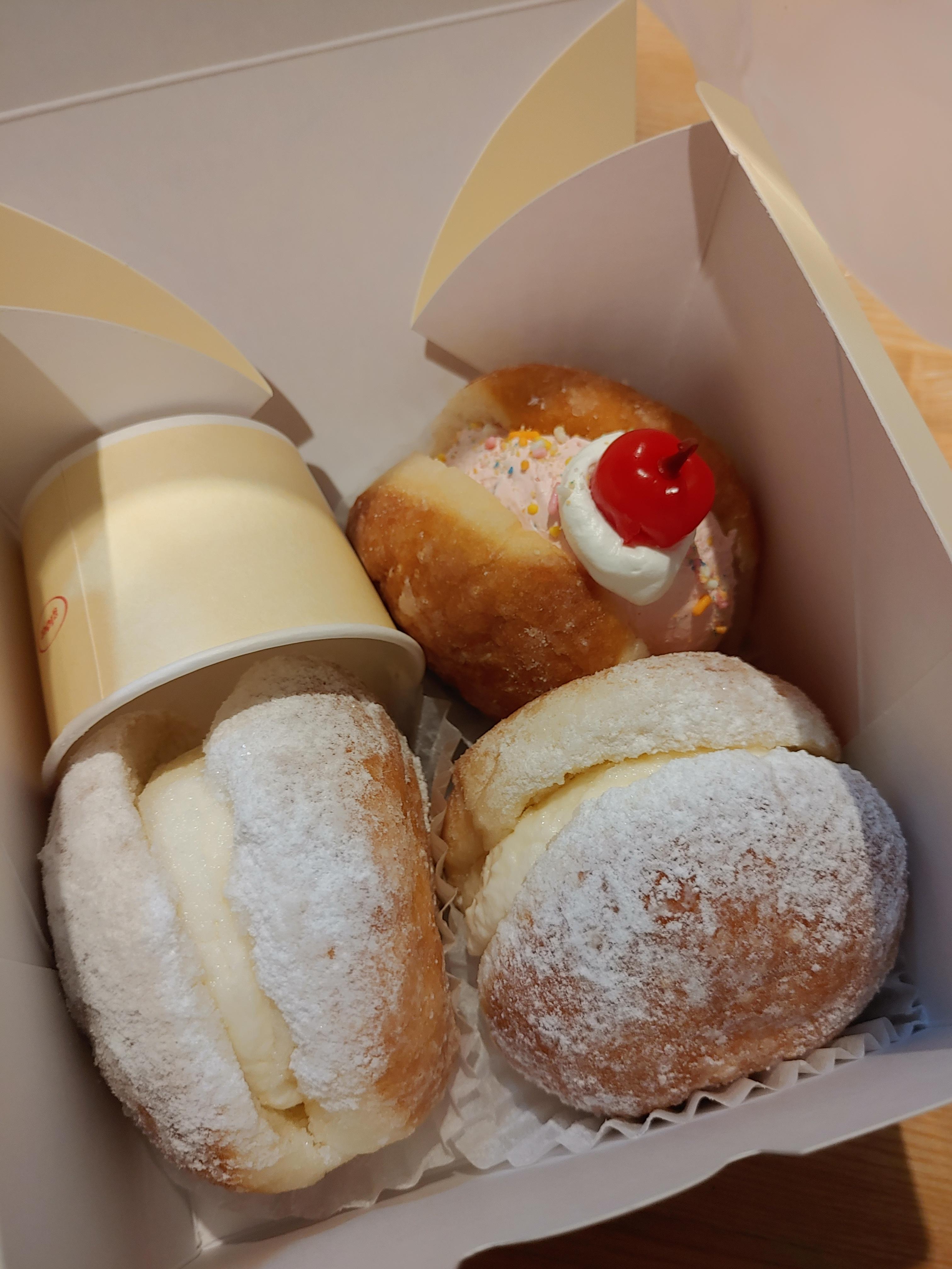 카페 글로어 수제 우유크림도넛 포장