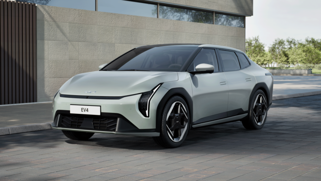 기아 EV4 전기차 사진