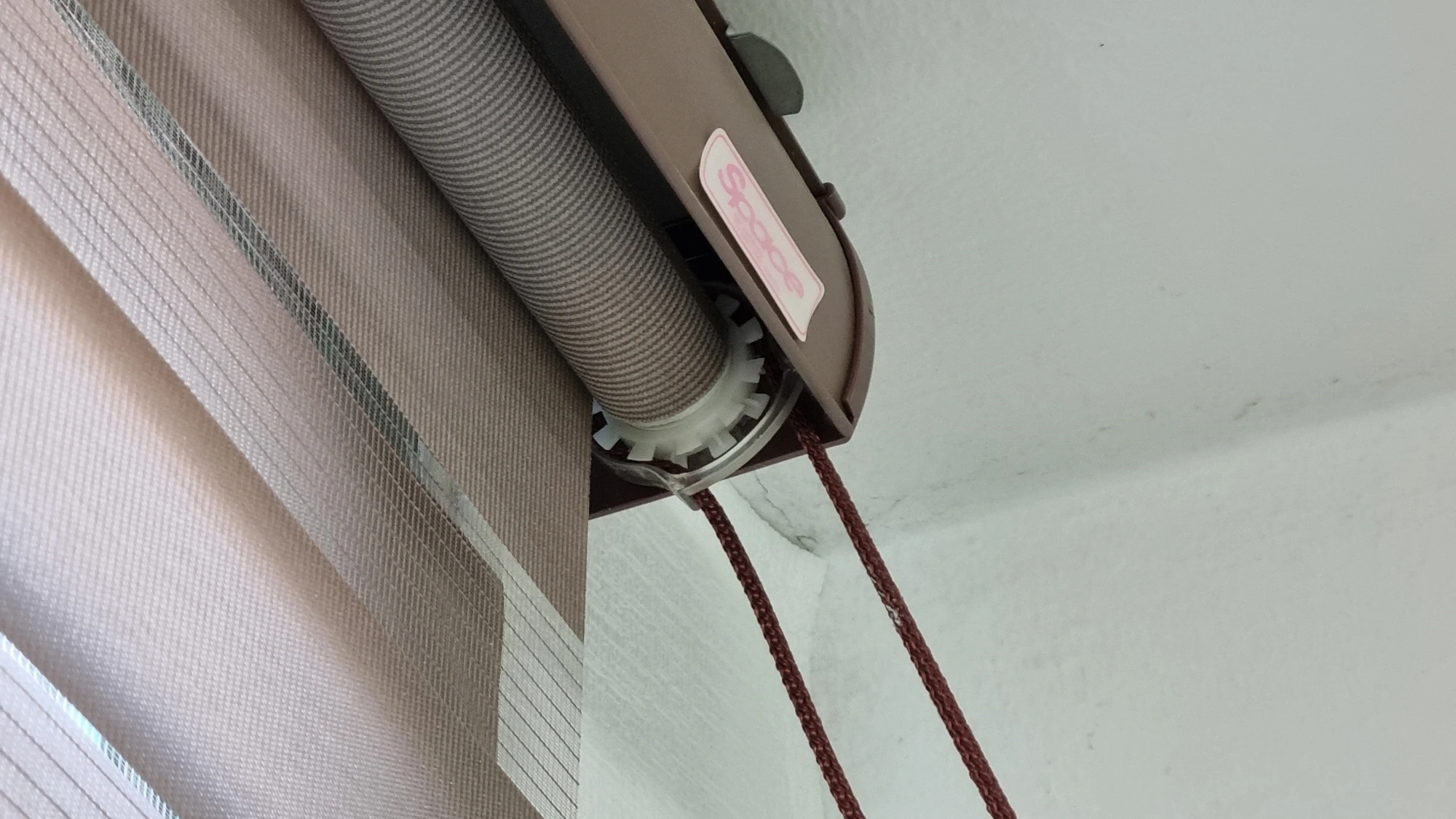 블라인드 줄 롤러 클러치