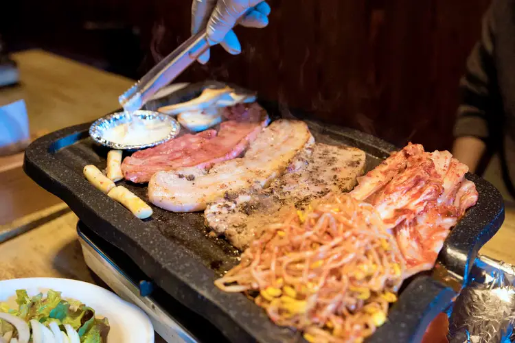 네모세모 대구 동성로 맛집 레인보우 삼겹살, 통후추 삼겹살, 허브 냉꽃삼겹살 맛있는 식당