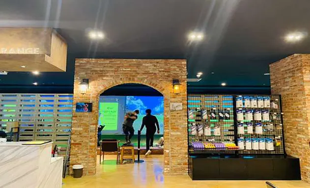 비트윈 GDR 골프연습장