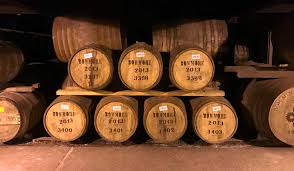 보모어 증류소의 다양한 종류의 캐스크