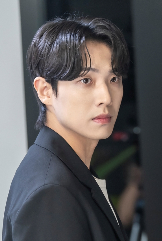 민도혁 (이준)