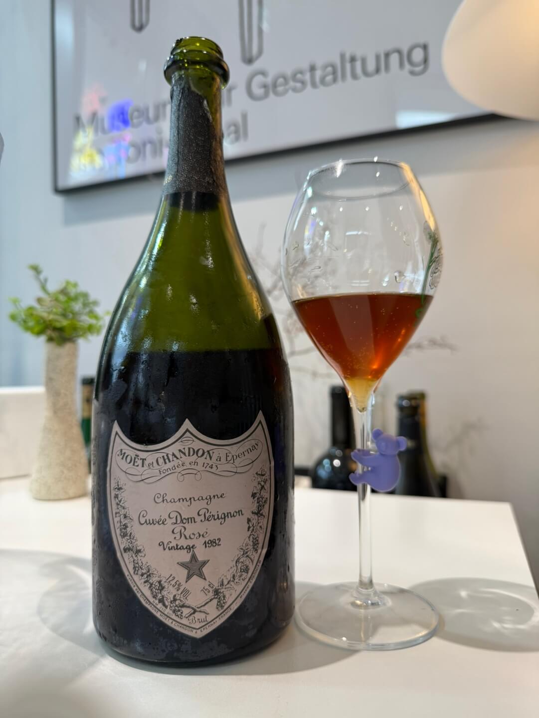[France] Dom P&eacute;rignon Ros&eacute; Vintage 1982, Champagne｜돔 페리뇽 로제 빈티지 1982, 샹파뉴