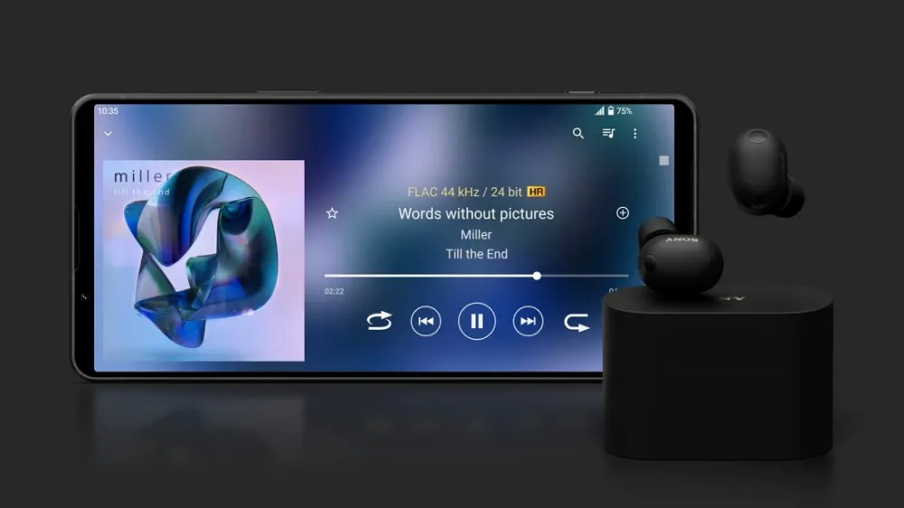 영국에서는 예약구매하면 무선 헤드폰인 WH-1000XM6를 제공하더군요.