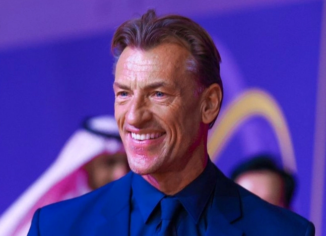 르나르 감독 프로필 나이 국적 연봉 경력 인스타그램