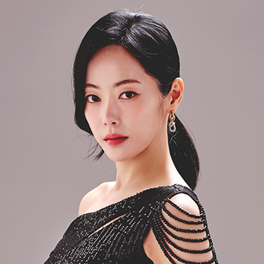 태양을 삼킨 여자