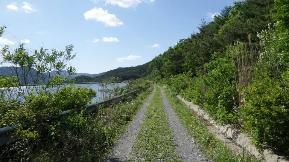 100대 명산 등산하기 마흔네번째 괴산 청화산 단아한 바위 능선과 깊은 숲이 어우러진 소백산맥의 숨은 명산