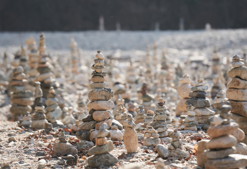 영화 대가족 인행 스님이 출가하게 된 계기 돌탑