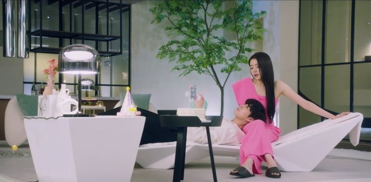 낮에뜨는달_1회