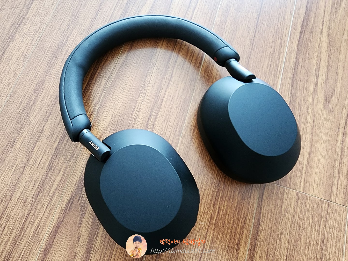 Sony WH-1000XM5