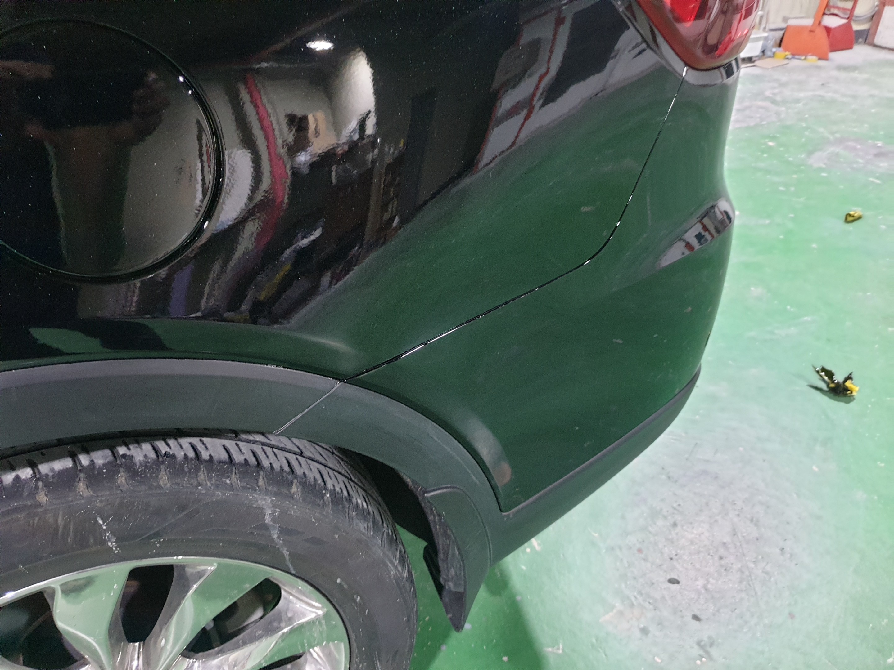 작업완료된 휀다와 범퍼