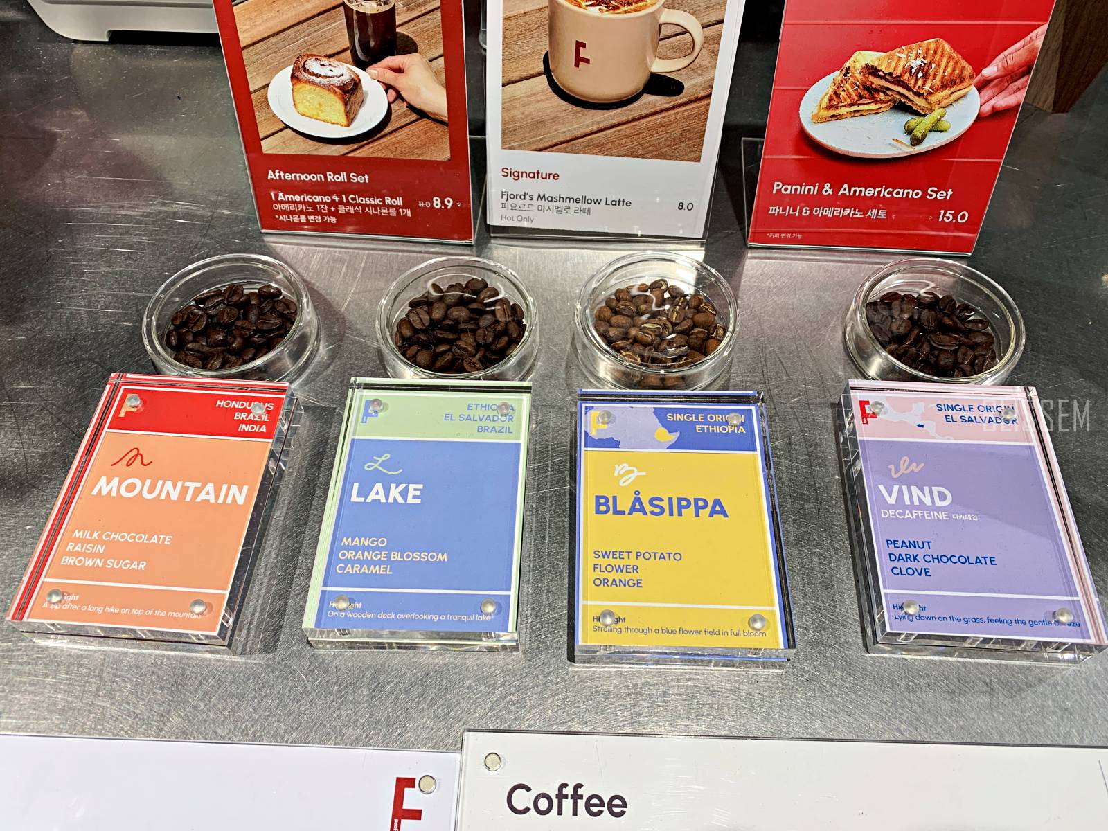 용산카페-삼각지카페-정원카페-예쁜카페-카페추천-피요르드-용리단길카페-정원-인테리어-커피-원두