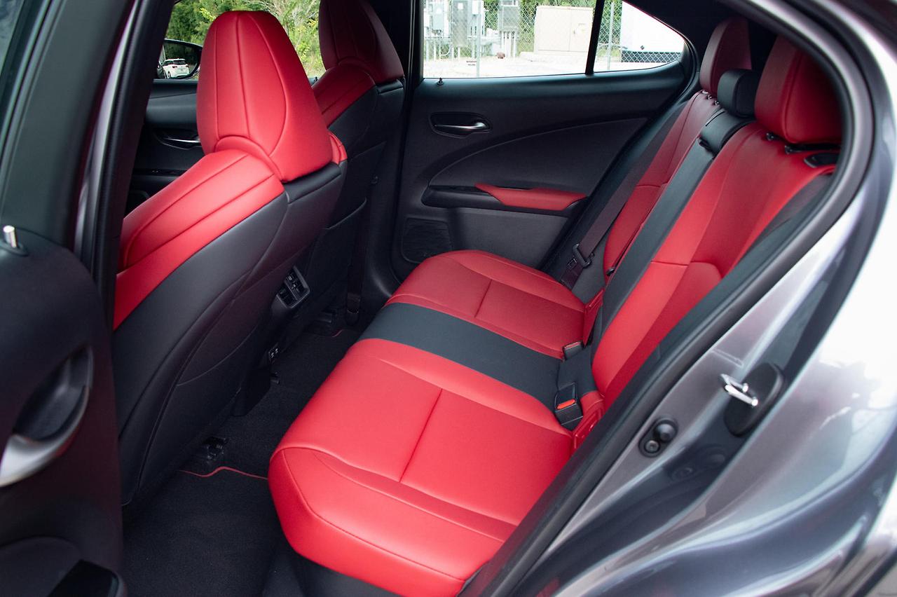 2024 렉서스 UX 하이브리드 내부디자인