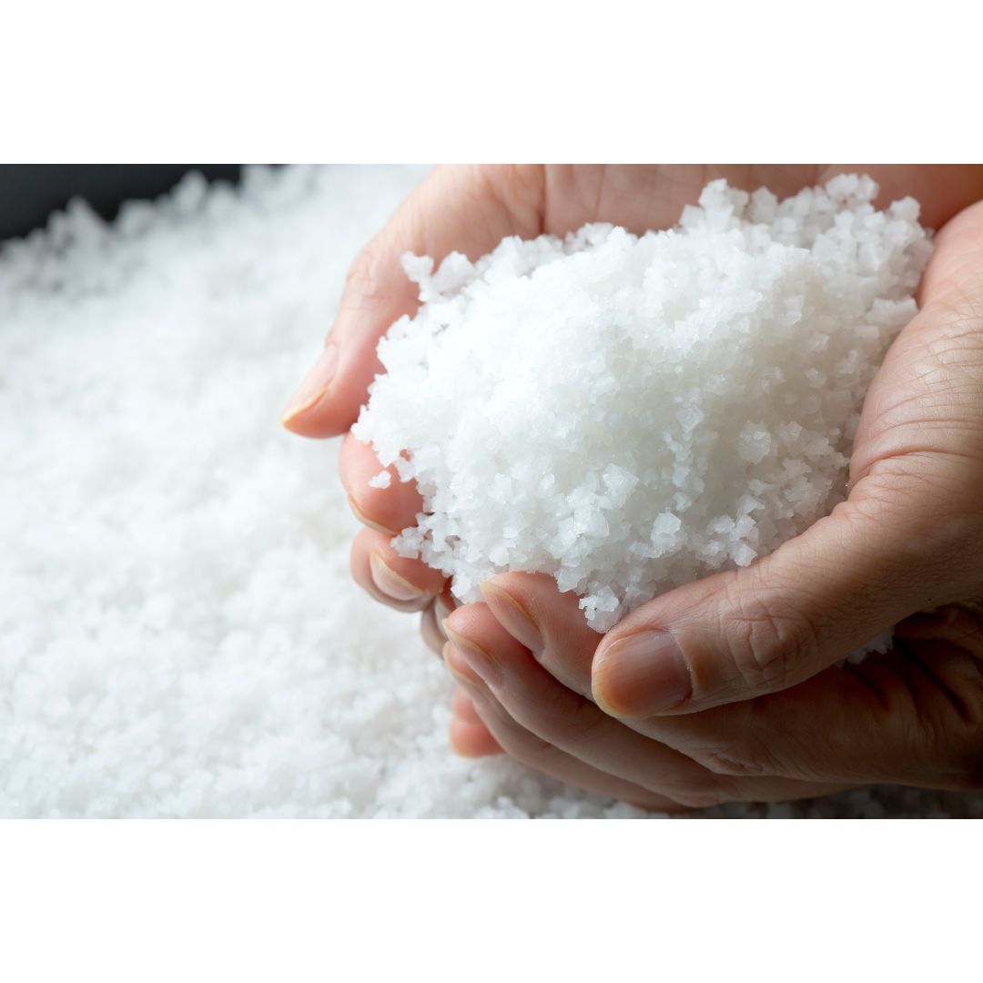 불순물을 제거한 좋은소금은 먹을수록 건강에 이롭습니다