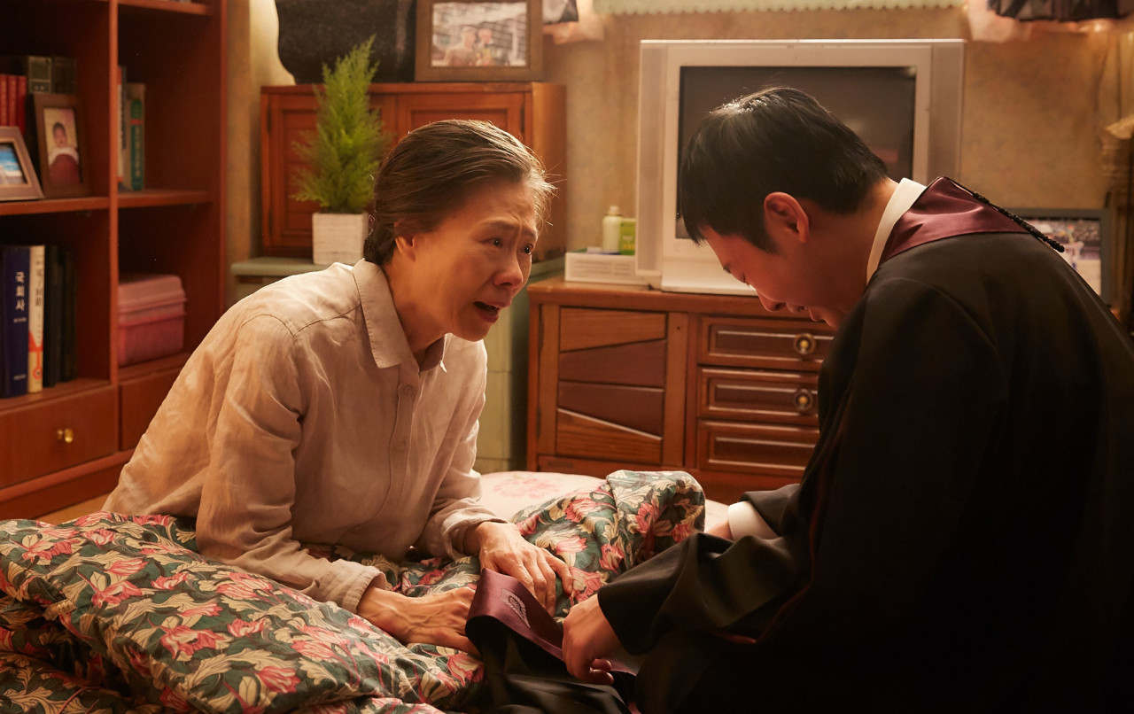 말로 표현할수없는 어머니의 사랑을 보여주는 모습