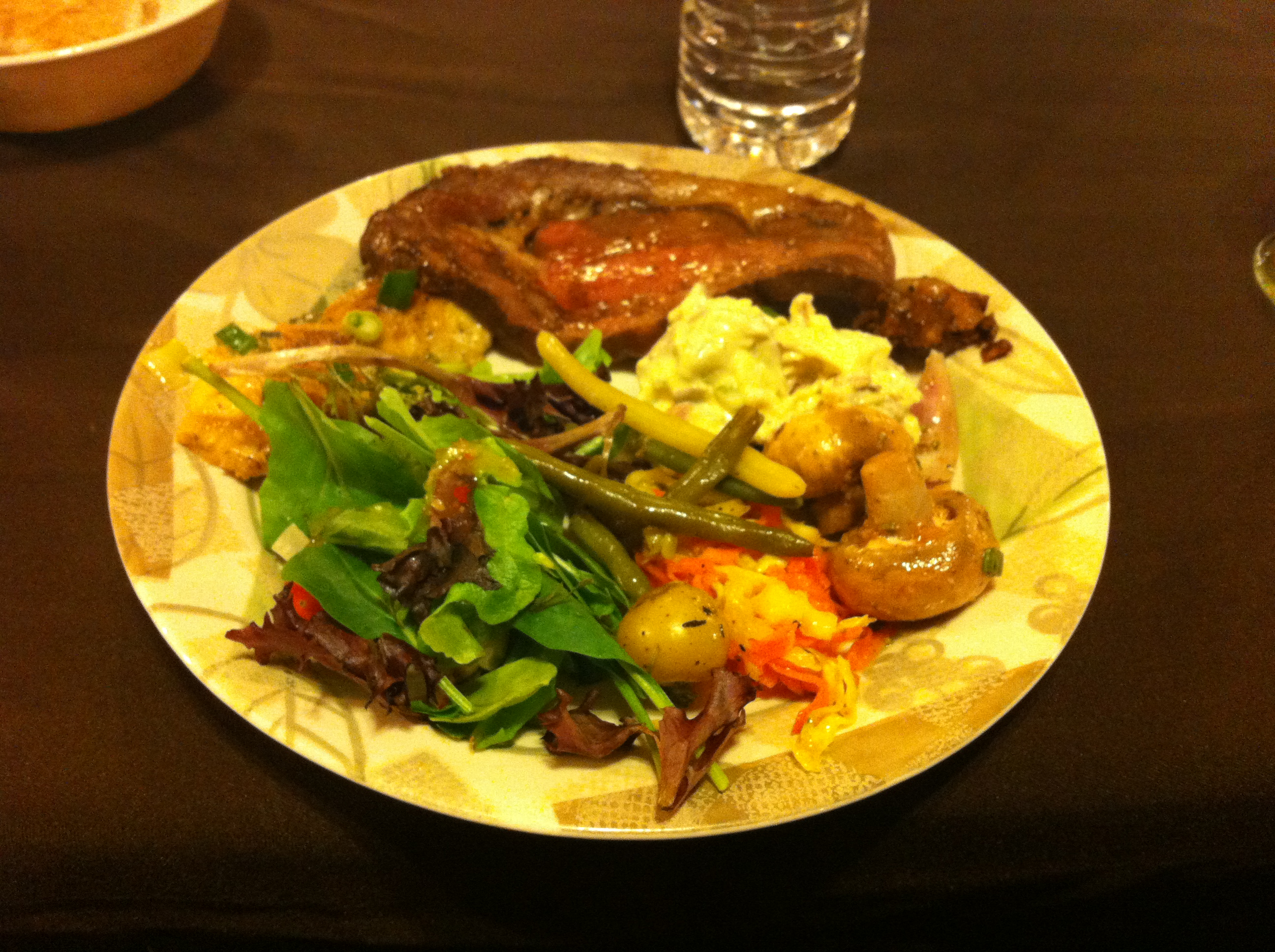 옐로우나이프에서 첫번째 점심 식사