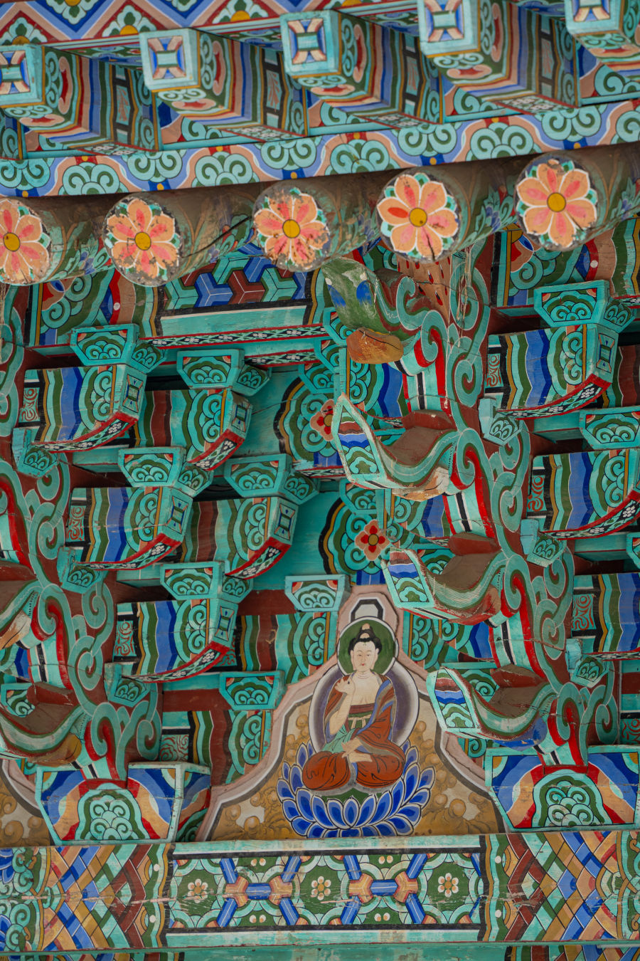 용주사 대웅보전