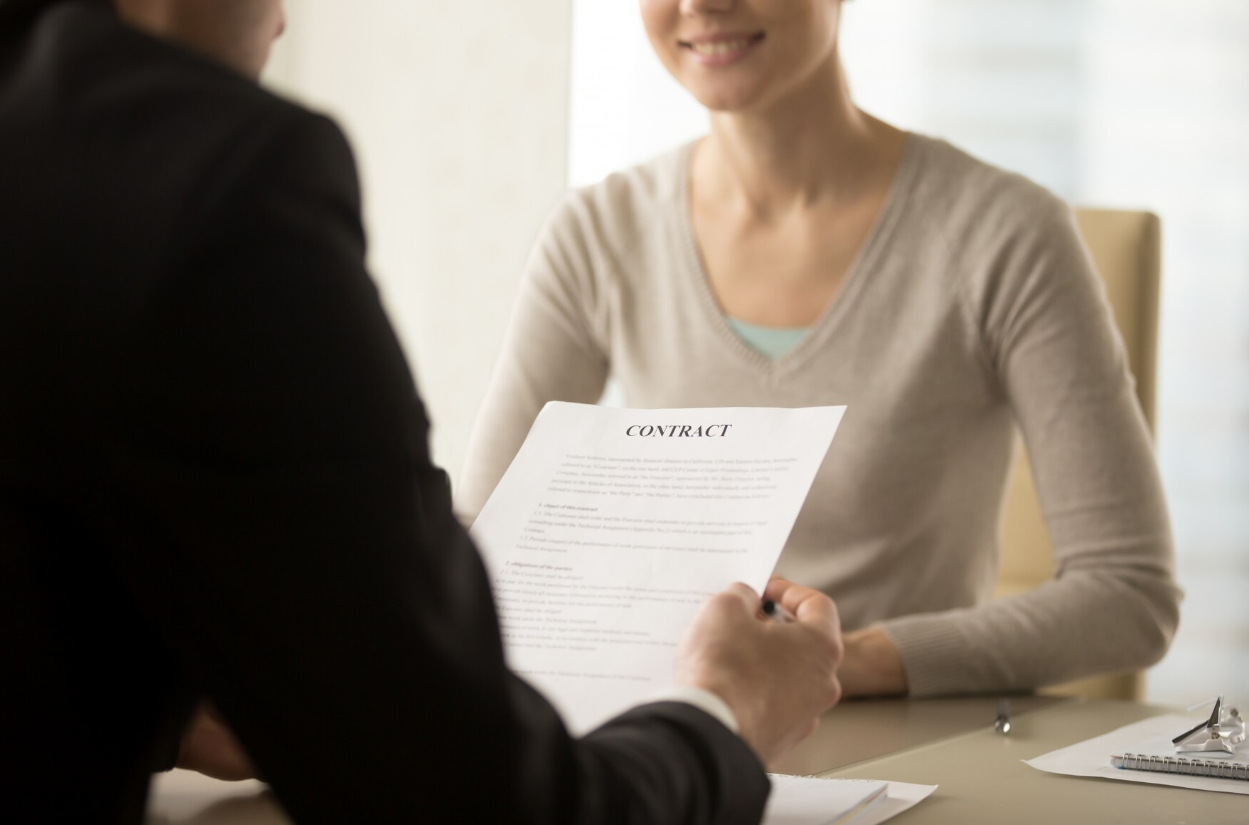“법률 상담, 비용이 무서워 못 받는다?” 이젠 ‘법률 상담 무료’가 대세!