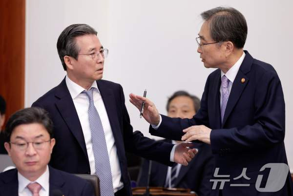 김용범 정책실장 AI 시대 초과이윤 국민배당금제 도입 논란과 코스피 8000선 급락 배경 분석