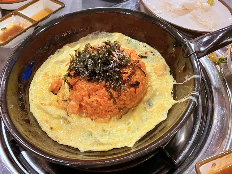 줄서는식당 공덕동 공덕역 맛집 대파김치와 함께 먹는 고소한 곱 가득 곱창과 부드러운 막창 모듬곱창 한우 소곱창 맛있는 곳 소개