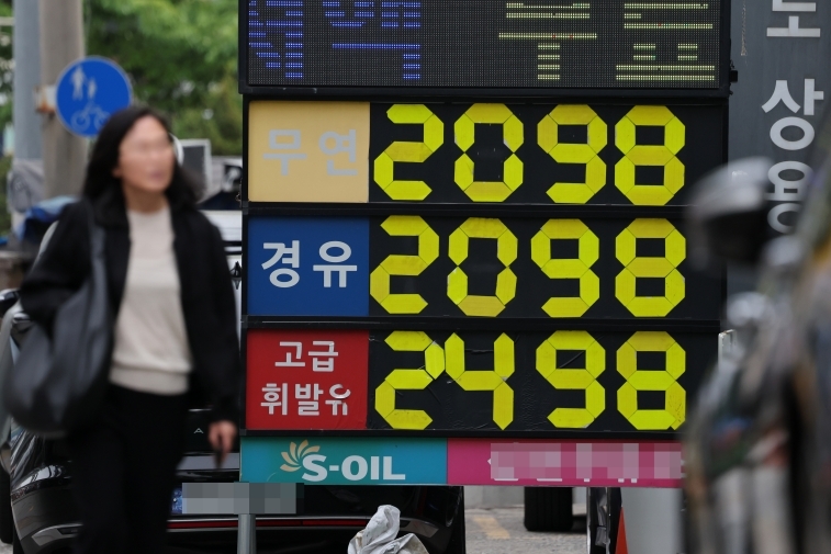 경유 가격 2천원대 돌파: 3년 9개월 만의 고유가 비상 사태와 정부 대책 총정리
