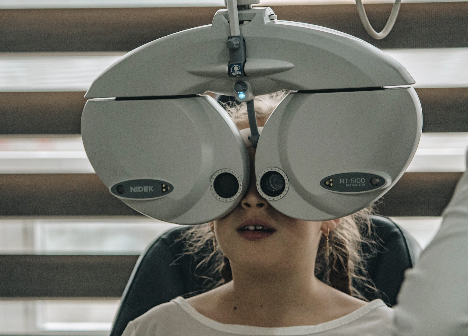 건강한 눈을 유지하는 습관