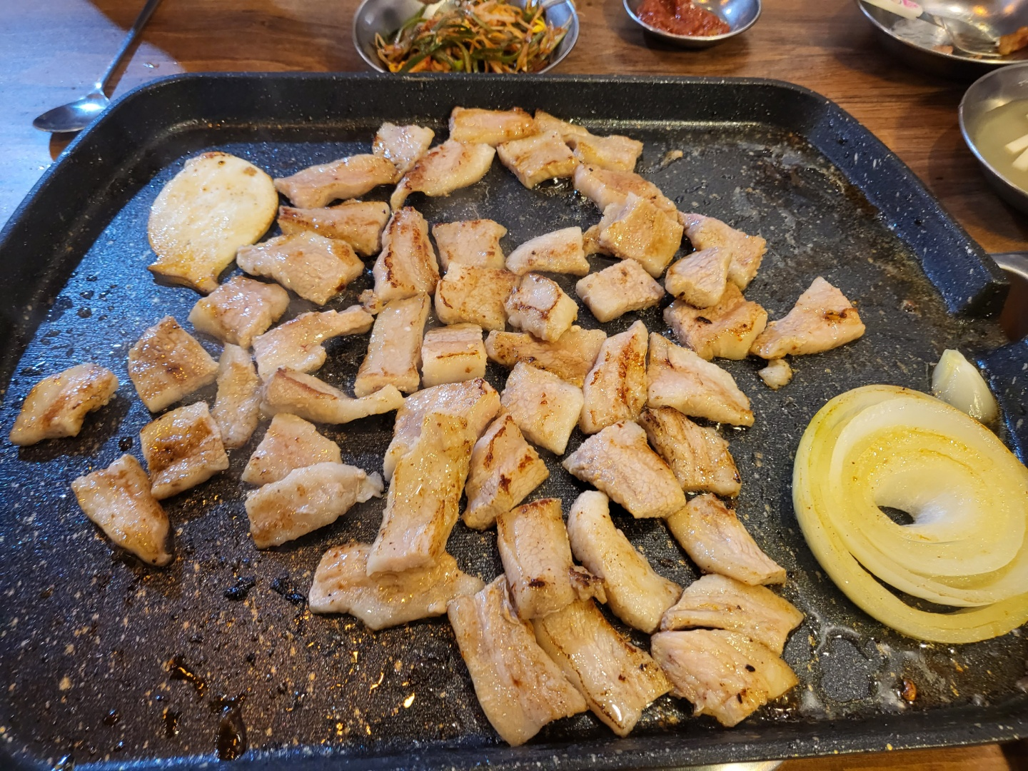 청주 고기집 추천(가경동 돼지먹고오리발 생고기)