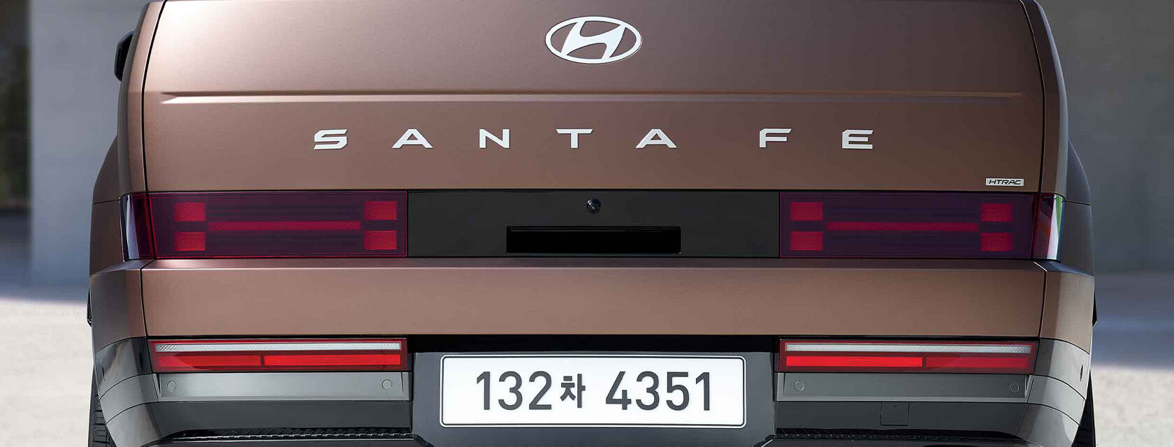 싼타페 하이브리드 외관 후면