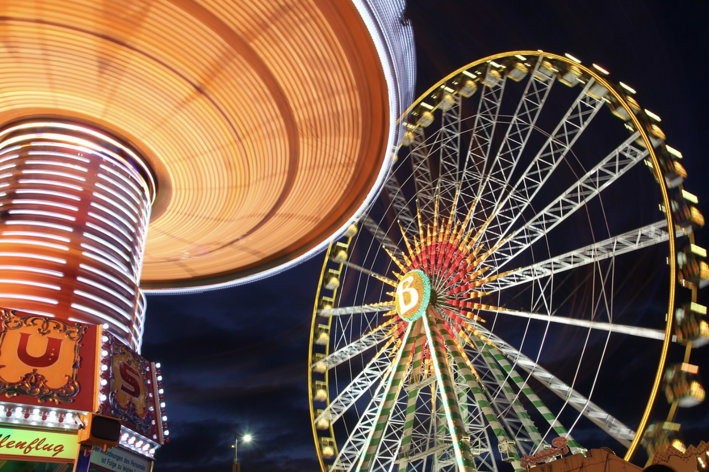 테마파크 퍼포머 – 꿈과 환상을 연기하는 직업