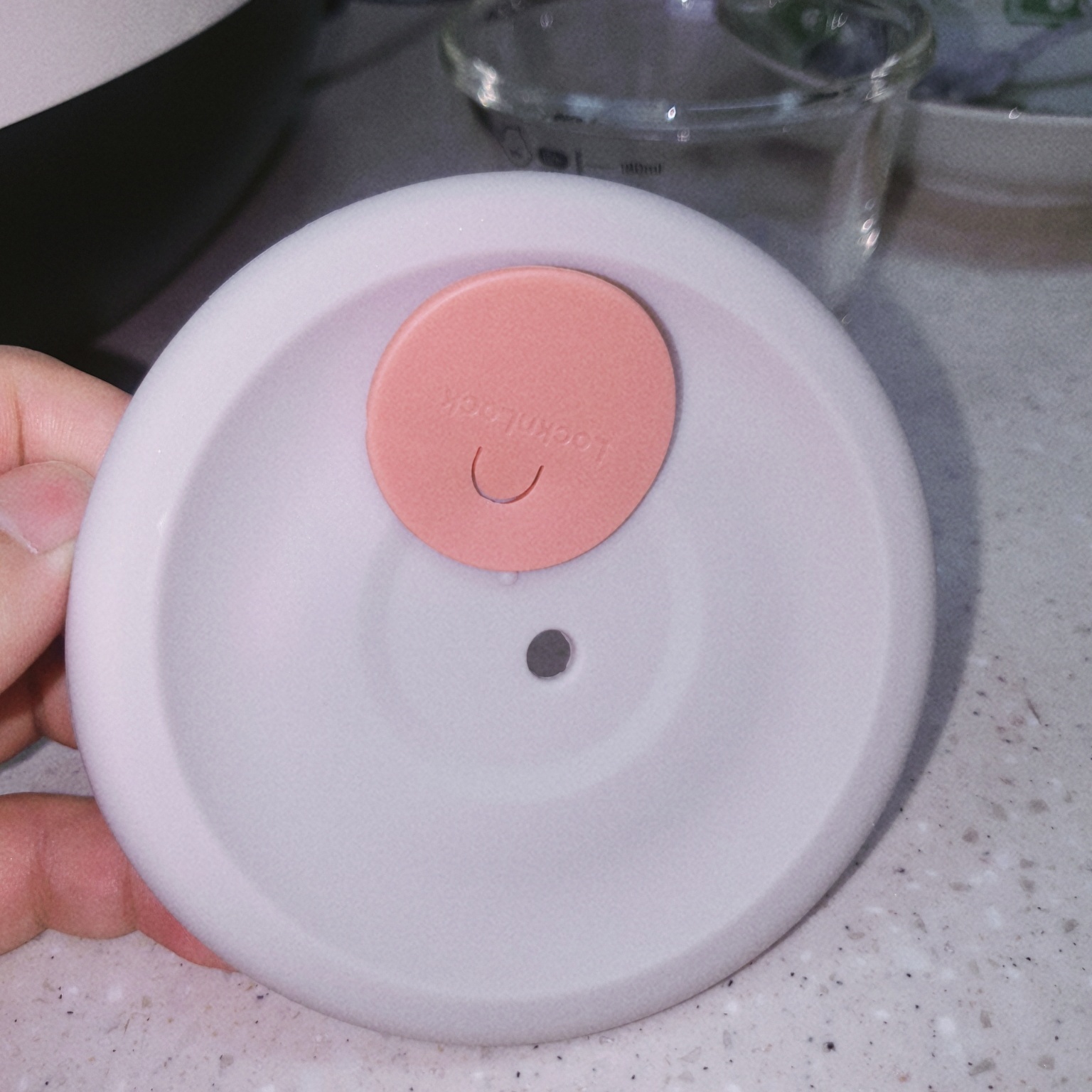 락앤락 바로한끼 이유식 용기 뚜껑 생김새2