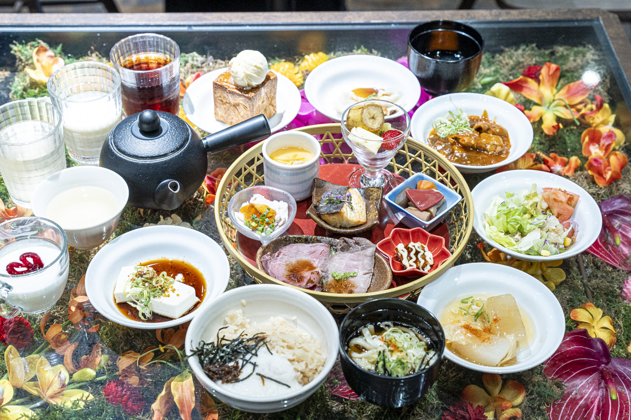 Original source photograph 101 for Osaka and Kansai Hotels: 36 Stay and Bathing Records, Plus 8 Official Introductions