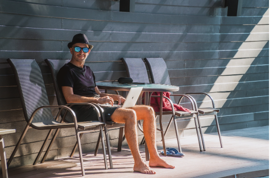 디지털 노마드 비자 vs 원격 근무 비자 vs 자영업 비자 – 차이점과 선택 가이드