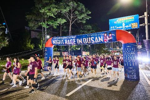 2025 나이트레이스 인 부산 &amp;#124; 광안리 비치 야간 8.15km 코스&middot;블랙이글 에어쇼&middot;드론 라이트쇼