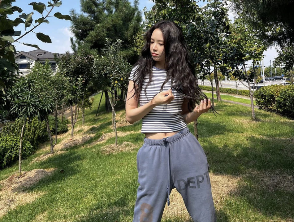 손나은 사복 패션