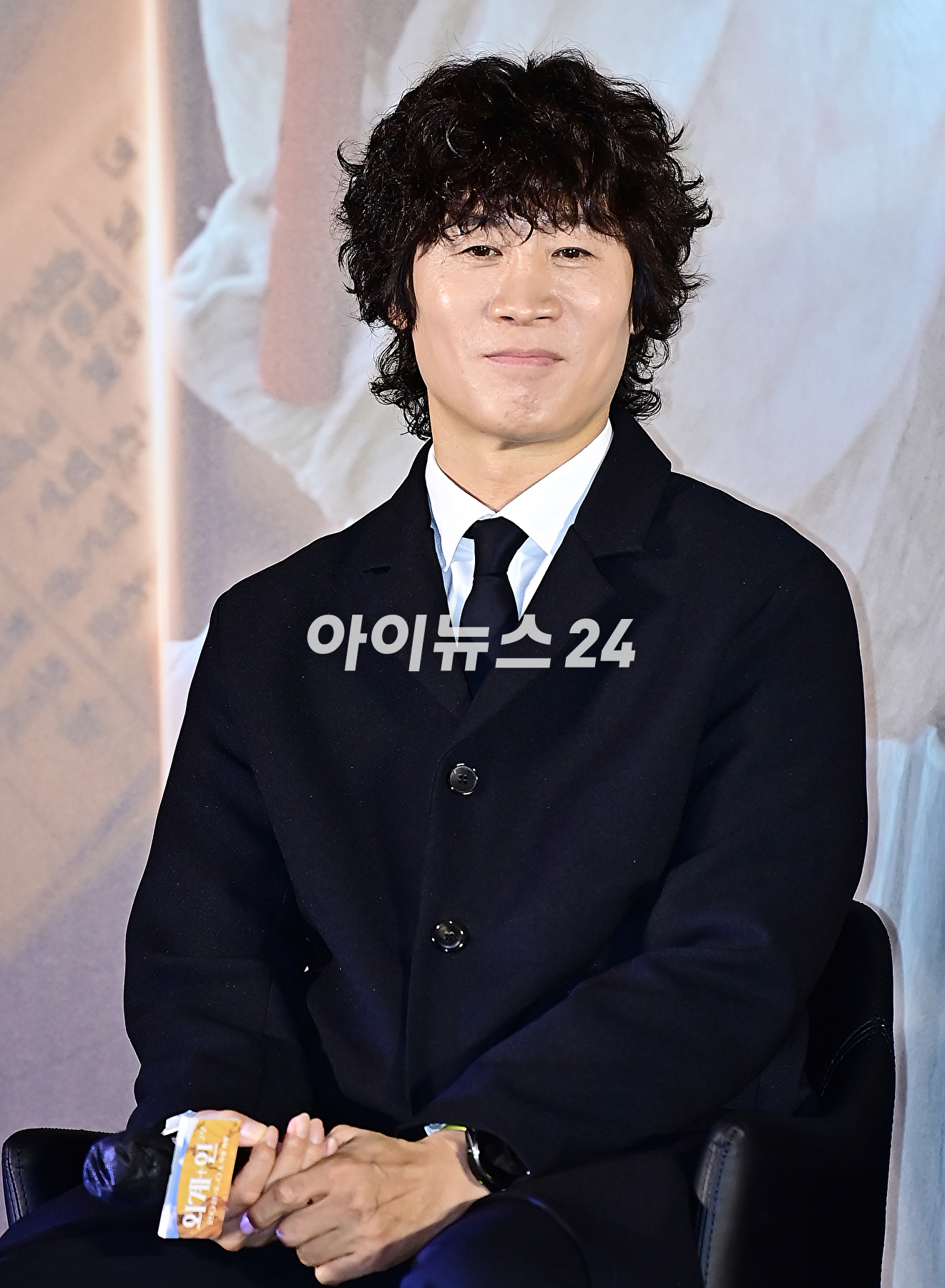 배우 진선규가 22일 오전 서울 용산구 CGV 용산아이파크몰에서 열린 영화 &#39;외계+인 2부&#39; 제작보고회에 참석하고 있다. [사진=곽영래 기자]