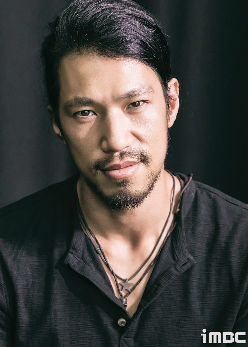 배우 김민의 과거 인터뷰와 출연작을 보여주는 추가 자료 이미지 32
