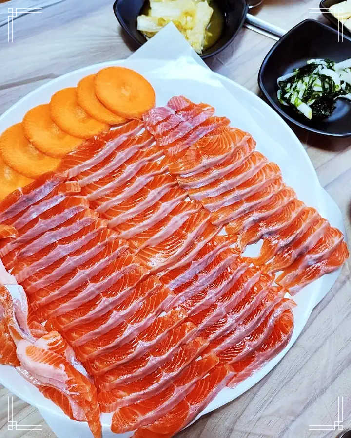 청정 자연 용천수로 키워낸 송어 이 맛에 살지 송어회 송어튀김 매운탕 문경 맛집 추천