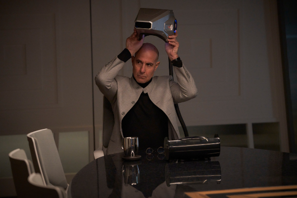 영화-일렉트릭-스테이트-밀리-바비브라운-크리스-프랫-스틸컷