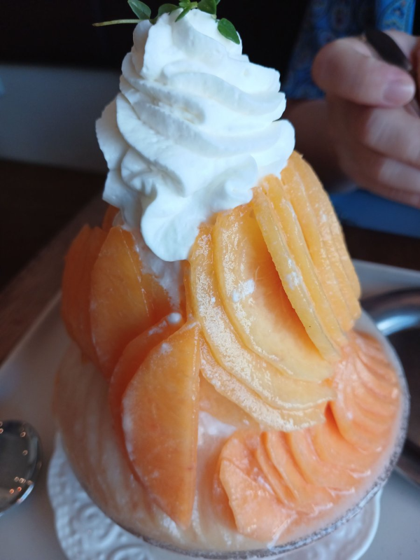 복숭아빙수 비주얼